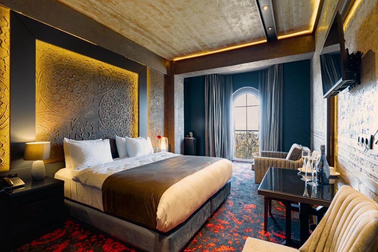 Tapis Rouge Design Boutique Hotel Batumi Kültér fotó Deluxe room