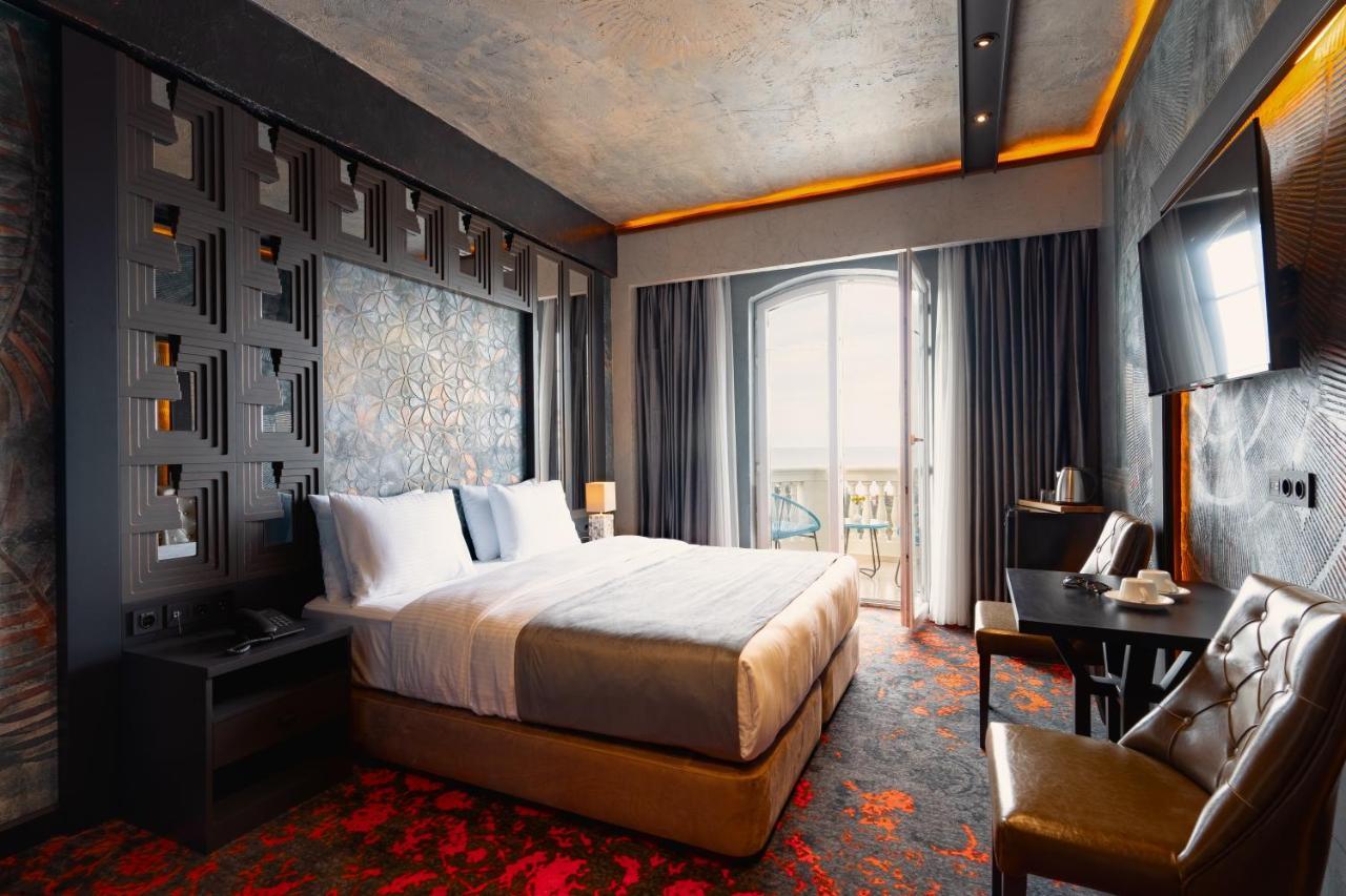 Tapis Rouge Design Boutique Hotel Batumi Kültér fotó Deluxe Room