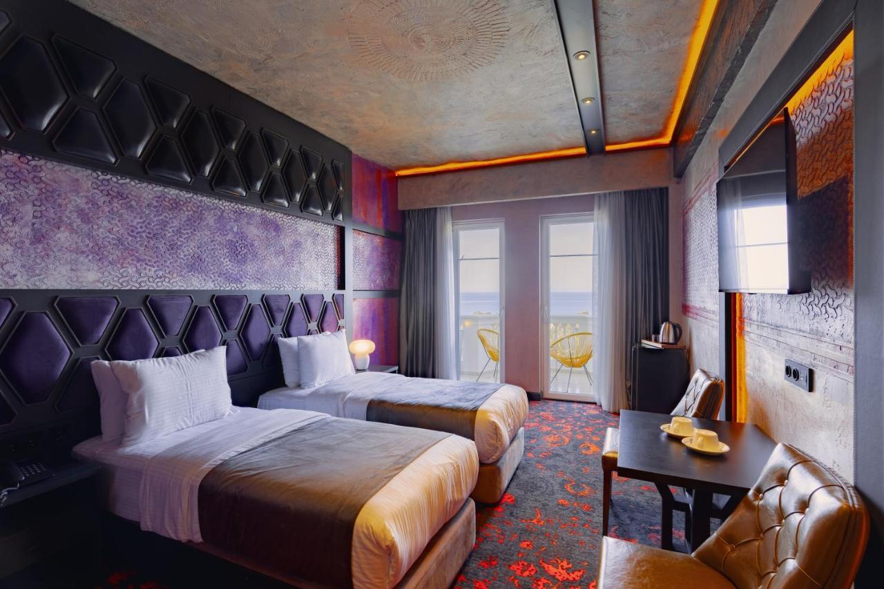Tapis Rouge Design Boutique Hotel Batumi Kültér fotó Deluxe Room