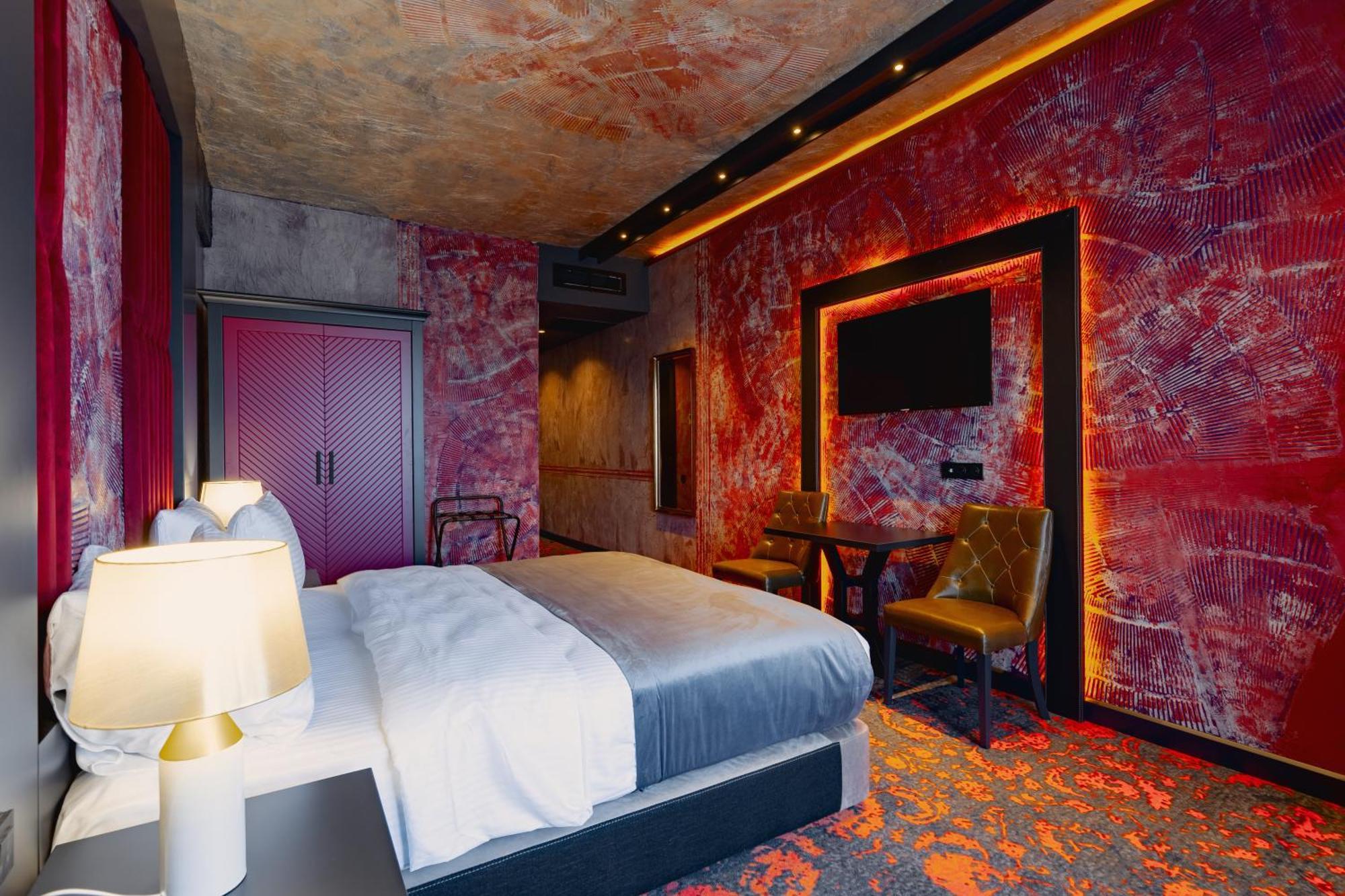 Tapis Rouge Design Boutique Hotel Batumi Kültér fotó A room at the hotel